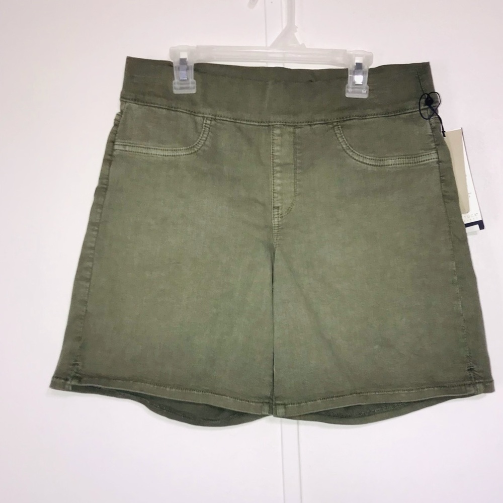 NYDJ Pull On Side Slit Short Topiary Green - Picture 4 of 7